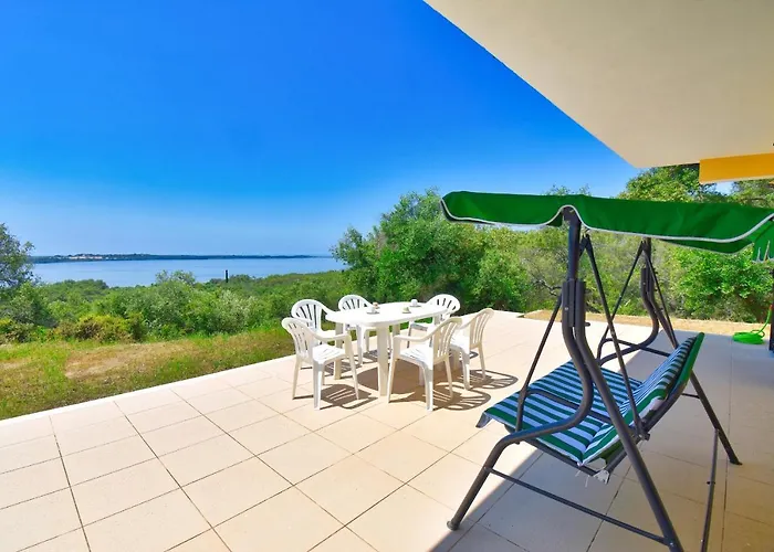 Villa Menethea Sea View - 5Min From Issos Beach