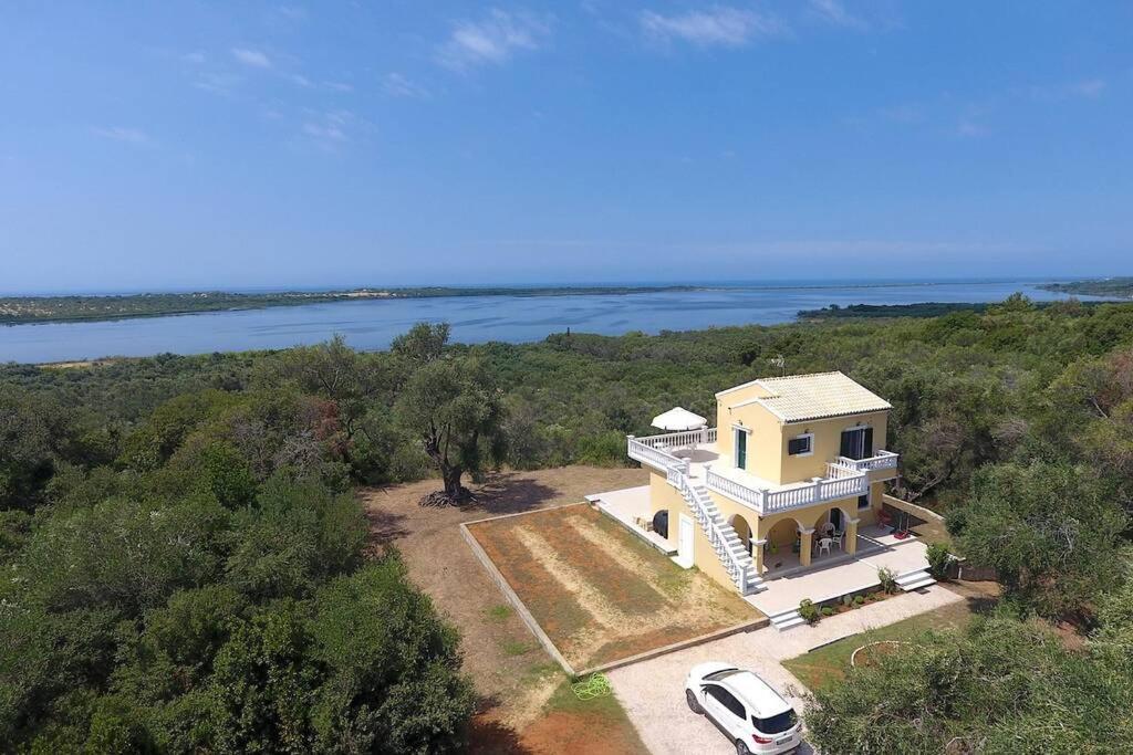 Willa Menethea Sea View - 5min From Issos Beach Línia